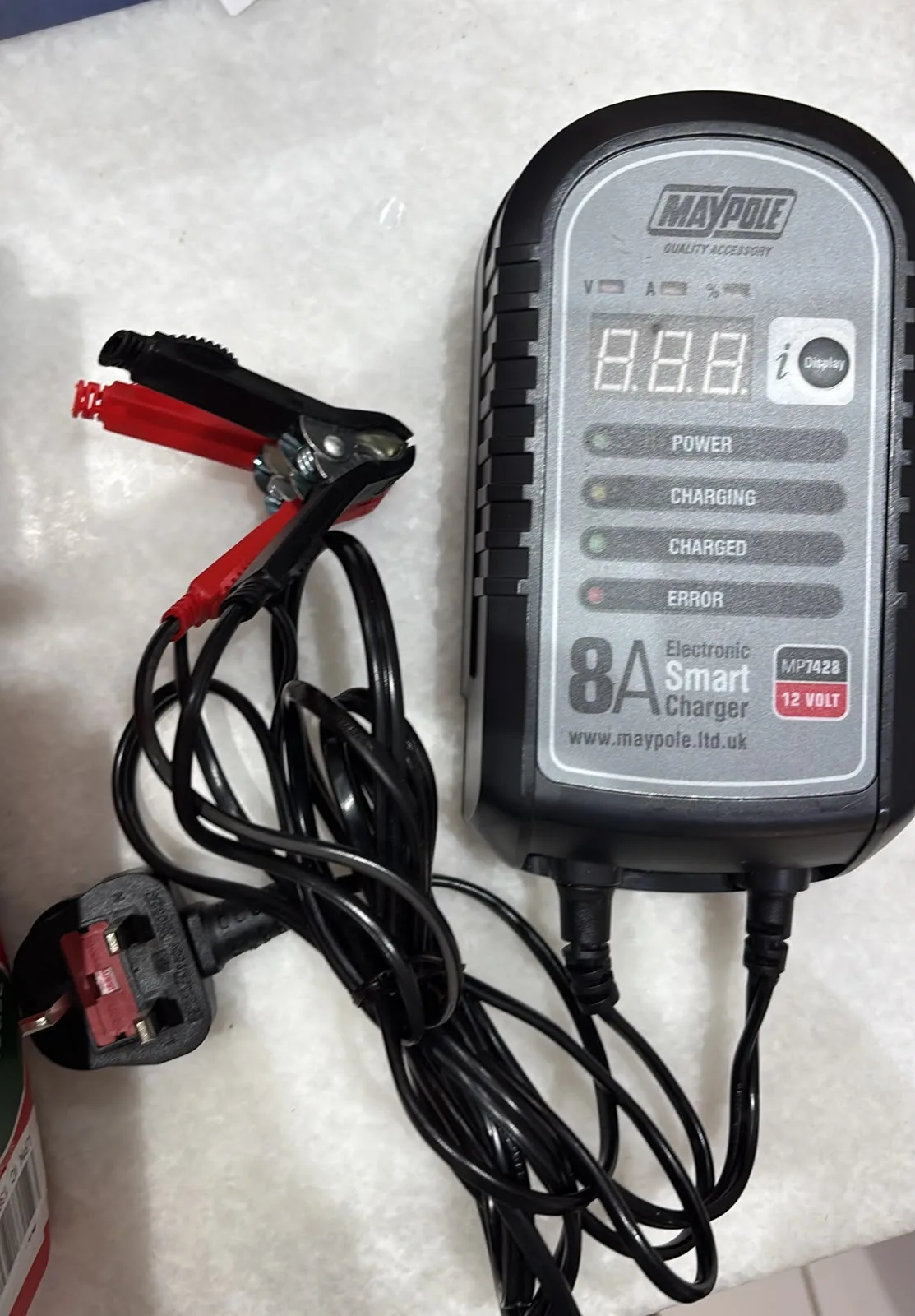 Cargador electrónico inteligente para baterías de coche Maypole 8A 12V, totalmente automático, ciclo de carga de 9 etapas, plomo-ácido AGM, para coches, furgonetas, caravanas, autocaravanas y tractores., miniatura 12
